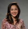 Destaque da novela Além do Horizonte, a atriz Jaqueline Sato não deixa de lado um hábito que a acompanha desde pequena: o uso do filtro solar  Foto: TV Globo / Divulgação 