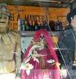 <p>Imagens ligadas a religiões como Santa Muerte são bastante populares entre membros de carteis</p>  Foto: BBC