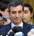 <p>O ministro do Interior na Argentina, Florencio Randazzo, responde a perguntas dos rep&oacute;rteres na Casa do Governo</p>  Foto: Wikimedia