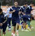 <p>Alan Kardec deixou treino alegando gastrite</p>  Foto: Ricardo Matsukawa / Terra