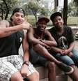 Amigos lamentam morte de dançarino  Foto: BBC News Brasil
