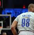 <p>Pivô, Jason Collins, é o primeiro jogador abertamente homossexual na ativo da NBA</p>  Foto: AFP