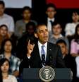 <p>Presidente dos EUA, Barack Obama, discursa à líderes estudantis, durante uma visita à Universidade da Malásia, em Kuala Lumpur, neste domingo, 27 de abril</p>  Foto: Reuters