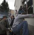 <p>Subleva&ccedil;&atilde;o em Lugansk: destitui&ccedil;&atilde;o e instabilidade &agrave;s v&eacute;speras de referendo</p>  Foto: AP