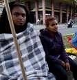 <p>Manifestantes enquanto aguardavam a votação do Plano Diretor em São Paulo</p>  Foto: Bruno Santos / Terra