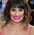 As pontas compridas na frente, como as de Lea Michele, podem ser usadas mais onduladas para dar um ar moderno  Foto: Getty Images