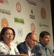 <p>A entrevista reuniu fundadores da parada e autoridades como a ministra da Secretaria de Direitos Humanos, Ideli Salvatti, o governador Geraldo Alckmin (PSDB), e o prefeito da capital, Fernando Haddad (PT)</p>  Foto: Janaina Garcia / Terra