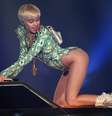 Miley Cyrus apresentou a Bangerz Tour em Londres, na O2 Arena  Foto: Getty Images 