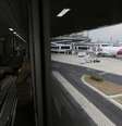 O aeroporto internacional Galeão, no Rio de Janeiro. A Agência Nacional de Aviação Civil (Anac) decidiu reajustar em 3,672 por cento as tarifas de embarque, conexão, pouso, permanência, armazenagem e capatazia nos aeroportos de Confins (MG) e Galeão (RJ), recentemente concedidos à iniciativa privada, segundo decisões publicadas no Diário Oficial desta quarta-feira. 02/04/2014  Foto: Ricardo Moraes / Reuters