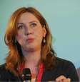 <p>Oksana Romaniuk explica que as mídias sociais e locais têm sido usadas pela população como fontes confiáveis de informação</p>  Foto: Twitter