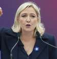 <p>Marine Le Pen classificou a atitude da ministra Christiane Taubira&nbsp;como um&nbsp;prova simb&oacute;lica de seu desprezo com a Fran&ccedil;a e&nbsp;sua hist&oacute;ria. Na foto, Le Pen discursa durante passeata do Primeiro de Maio, em Paris</p><p>&nbsp;</p>  Foto: AP