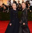 <p>As gêmeas Ashley e Mary-Kate Olsen vão inaugurar a primeira flagship store da marca The Row</p>  Foto: Getty Images 