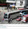 <p>No twitter do prefeito, foi publicada hoje foto dos ônibus fretados utilizados pelos alunos</p>  Foto: Divulgação/Prefeitura Municipal de Porto Alegre