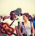 <p>Foto de Camille Lepage tirada na Rep&uacute;blica Centro-Africana</p>  Foto: Twitter