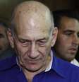 Depois de dois anos de procedimento judicial, o tribunal de Tel Aviv condenou Olmert a seis anos de prisão e ao pagamento de uma multa de 1 milhão de shekels (US$ 290.000)  Foto: Finbarr O'Reilly / AP