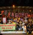 <p>Em Brasília, manifestantes lembraram nove operários mortos nas obras do Mané Garrincha. Ato ocorreu próximo ao estádio</p>  Foto: Fábio Rodrigues Pozzebom / Agência Brasil