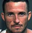 <p>Jeremy Bryant teria matado a namorada com um sino de vento, um serrote e uma espada</p>  Foto: Mirror / Reprodução