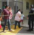 Junto com os presos, também estavam cerca de 130 familiares que foram visitá-los   Foto: Jorge Henrique / Futura Press