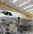 Linha de produção do KC-390 da Embraer  Foto: Divulgação