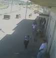 <p>ONG Defense for Children International Palestine afirmou que as imagens foram recolhidas por câmeras de vigilância, instaladas perto do prédio</p>  Foto: Youtube / Reprodução