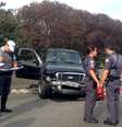 <p>Após bater a Ford Ranger, suspeito atirou na viatura</p>  Foto: Oslaim Brito / Futura Press