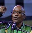 <p>Presidente Jacob Zuma aborda partid&aacute;rios em um com&iacute;cio da vit&oacute;ria no Congresso Nacional Africano (ANC), em Joanesburgo, em 10 de maio</p>  Foto: Reuters