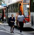 <p>Ônibus bloquearam faixas na avenida Eusébio Matoso nesta quarta-feira</p>  Foto: Bruno Santos / Terra