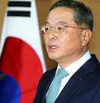 <p>Rec&eacute;m-nomeado primeiro-ministro sul-coreano, Ahn Dai-hee faz um discurso durante entrevista coletiva, no Complexo do&nbsp;Governo Central, em Seul, na Coreia do Sul, nesta quinta-feira, 22 de maio</p>  Foto: AP
