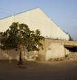 <p>Igreja crist&atilde; &eacute; guardada por soldados entrincheirados atr&aacute;s de um muro de sacos de areia em Maiduguri, na Nig&eacute;ria. Homens armados grupo isl&acirc;mico Boko Haram invadiram tr&ecirc;s aldeias no norte da Nig&eacute;ria, matando 28 pessoas</p>  Foto: Reuters