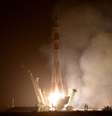 <p>Foguete decolou à noite do cosmódromo de Baikonur, no Cazaquistão</p>  Foto: AFP
