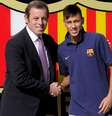 Sandro Rosell pode pegar mais de sete anos de cadeia por fraudes na contratação de Neymar  Foto: AFP