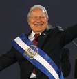 <p>O ex-comandante guerrilheiro Salvador S&aacute;nchez Cer&eacute;n tomou posse diante de dezenas de lideran&ccedil;as mundiais neste domingo</p>  Foto: Reuters
