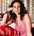 Sucesso na novela Em família, da TV Globo, Vanessa Gerbelli tem caprichado nos cuidados com a pele para brilhar na telinha   Foto: TV Globo / Divulgação 