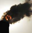 <p>China, o maior emissor mundial de gases responsáveis pelas mudanças climáticas, limitará as emissões de CO2 a partir de 2016</p>  Foto: Reuters