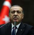 <p>Tayyip Erdogan acusou os jornalistas estrangeiros de agirem como espiões. Na foto, o primeiro-ministro da Turquia discursa durante uma reunião no Parlamento em Ancara, em 3 de junho</p>  Foto: Reuters