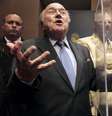 <p>Presidente da Fifa, Joseph Blatter tem se reunido com representantes de diversas federações em São Paulo</p>  Foto: Paulo Whitaker / Reuters