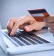 Plataformas ajudam micro e pequenos empresários a entrarem de maneira fácil e barata no bilionário mercado de compras de bens e serviços pela internet. Em 2013, o chamado e-commerce movimentou R$ 28,8 bilhões  Foto: Shutterstock
