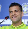 <p>Daniel Alves durante entrevista da Seleção Brasileira nesta segunda-feira</p>  Foto: Ricardo Matsukawa / Terra