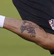 Tatuagem de Bambi no detalhe  Foto: AFP