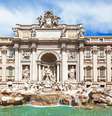 <p>Fontana di Trevi, Coliseu e Vaticano são alguns dos muitos pontos turísticos de Roma</p>  Foto: Shutterstock