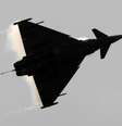 <p>Eurofighters (foto) são construídos pela empresa de defesa britânica BAE Systems, pelo grupo aeroespacial europeu Airbus e pela italiana Finmeccanica.</p>  Foto: Reuters