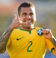 <p>Daniel Alves foi muito criticado pela atuação contra a Croácia</p>  Foto: Getty Images 