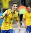 <p>Oscar se destacou durante toda a partida e conquistou seu prêmio nos últimos minutos</p>  Foto: Ricardo Matsukawa / Terra