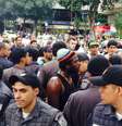 <p>Manifestações dificultam a circulação pela cidade </p>  Foto: Andre Naddeo / Terra