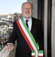 <p>O prefeito Giorgio Orsoni é fortografado no palácio de Veneza, em 8 de abril de 2010</p>  Foto: AP