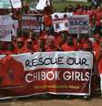 <p>Manifestantes do grupo "trabam&nbsp;de volta nossas garotas" (Bring Back Our Girls) marcham&nbsp;para a vila presidencial para entregar uma carta de protesto ao presidente da Nig&eacute;ria em Abuja, pedindo a liberta&ccedil;&atilde;o das estudantes sequestradas em Chibok pelo&nbsp;grupo&nbsp;isl&acirc;mico Boko Haram</p>  Foto: Reuters