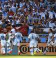 <p>Messi marcou nos acréscimos para definir classificação</p>  Foto: Reuters
