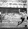 <p>Ghiggia é o primeiro grande carrasco da Seleção Brasileira em Copas</p>  Foto: AP