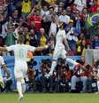 Halliche comemora o segundo gol da Argélia na partida contra a Coreia do Sul em Porto Alegre  Foto: Reuters
