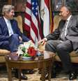 John Kerry se reúne com Sameh Shoukri, ministro das Relações Exteriores do Egito  Foto: Reuters